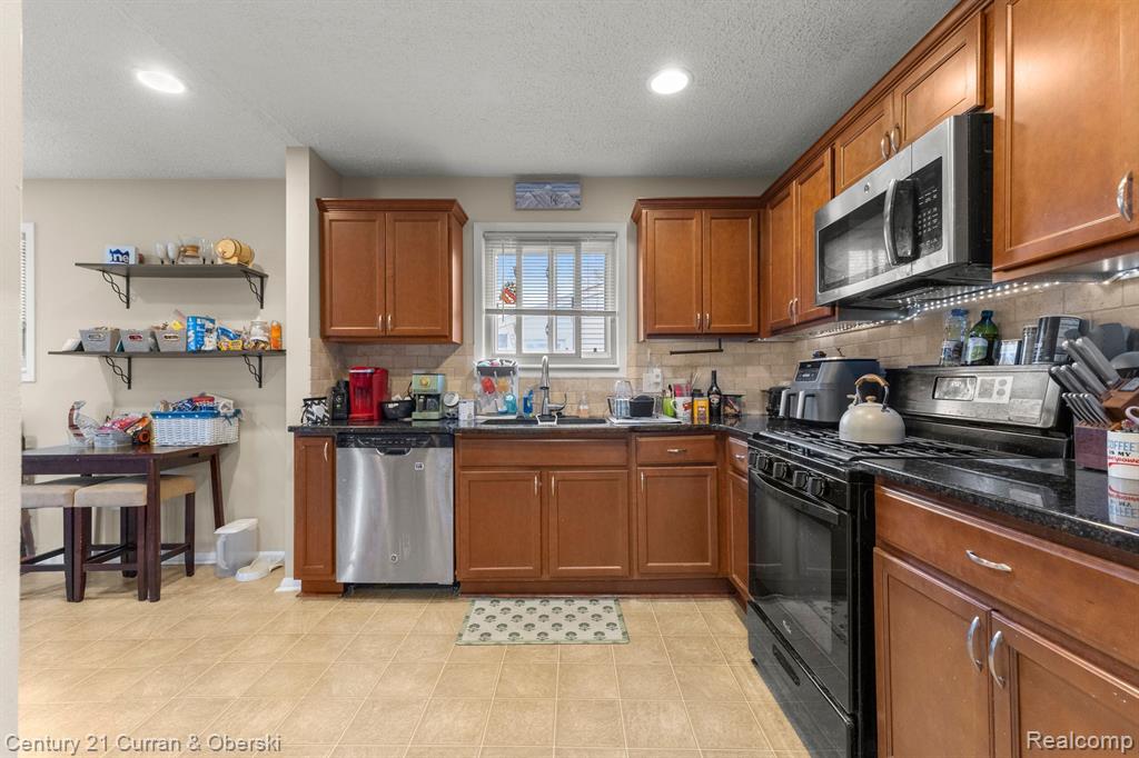 6325 CORDELL Street, Romulus, MI 48174 — Photo 5
