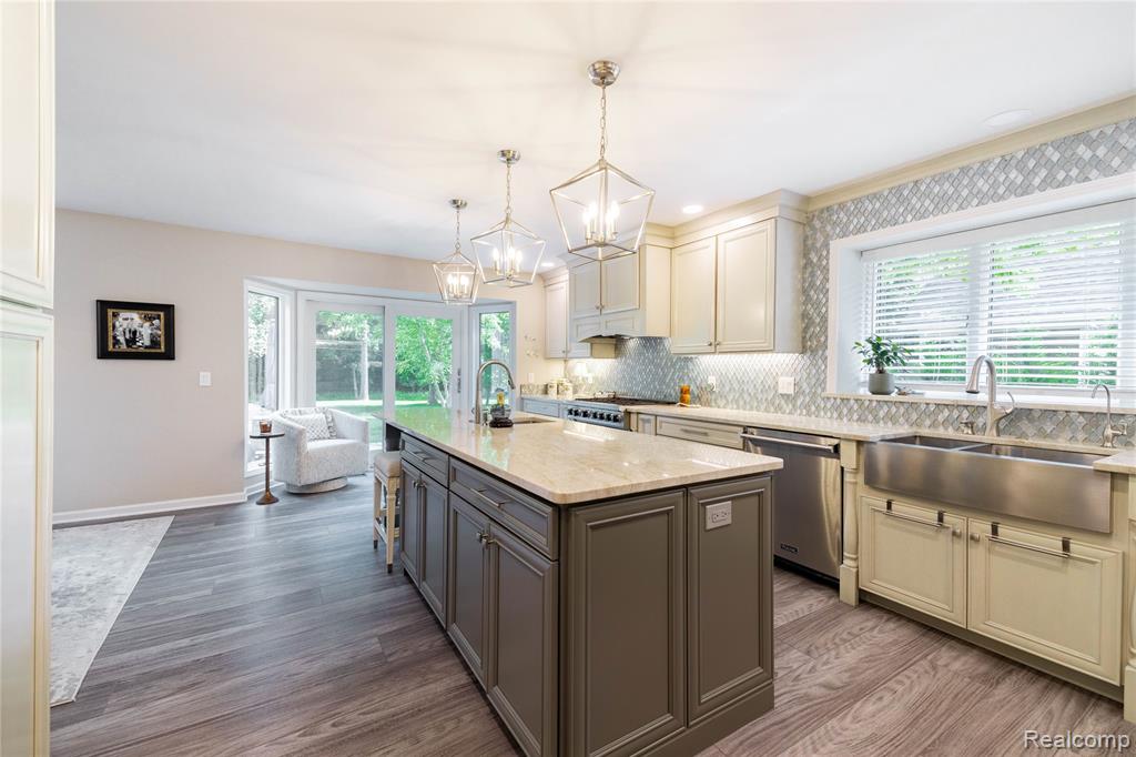 9158 Manchester Boulevard, Grosse Ile, MI 48138 — Photo 15
