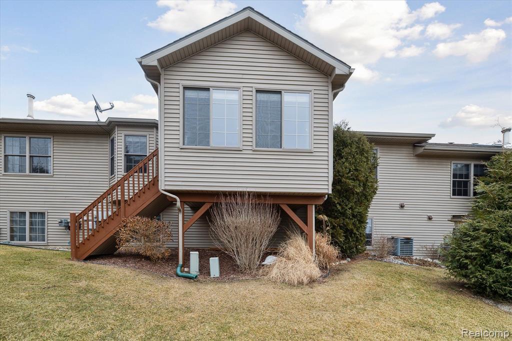 6062 GREEN ASH Drive, 36, Brighton, MI 48116 — Photo 48
