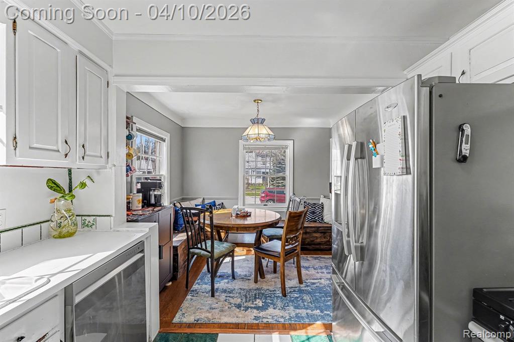 713 Riverbank Street, Lincoln Park, MI 48146 — Photo 9