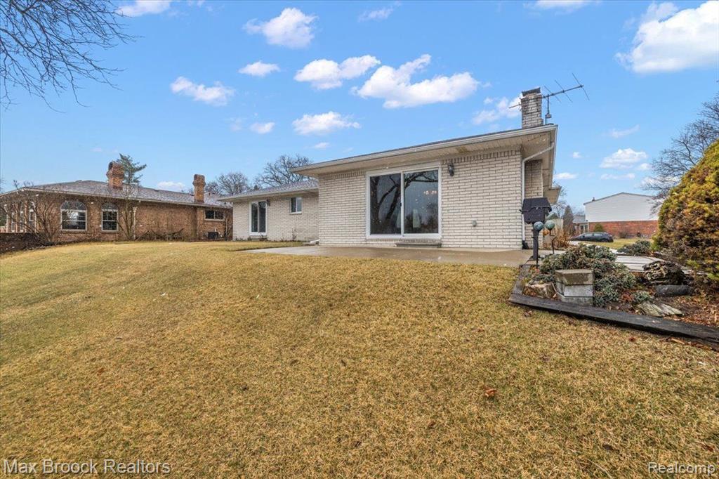 6288 CRESCENT WAY Drive, Troy, MI 48085 — Photo 9