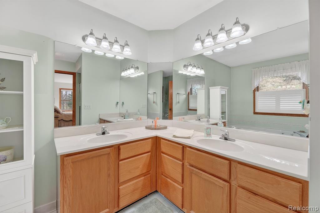 7798 Lee Road, Brighton, MI 48116 — Photo 28
