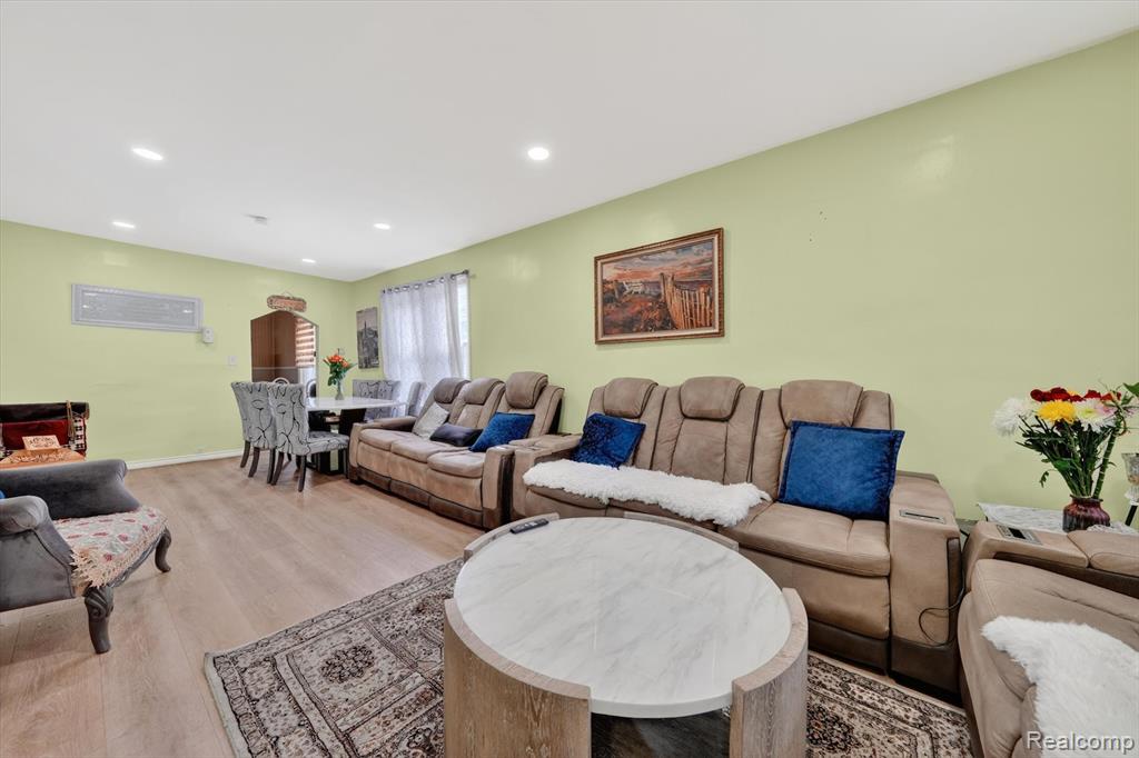 5424 Bingham St, Dearborn, MI 48126 — Photo 7