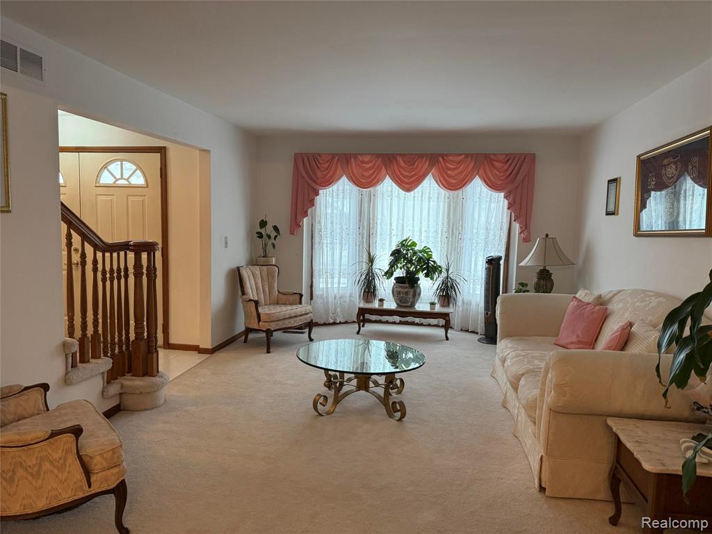 4846 Bayleaf Drive, Sterling Heights, MI 48314 — Photo 7