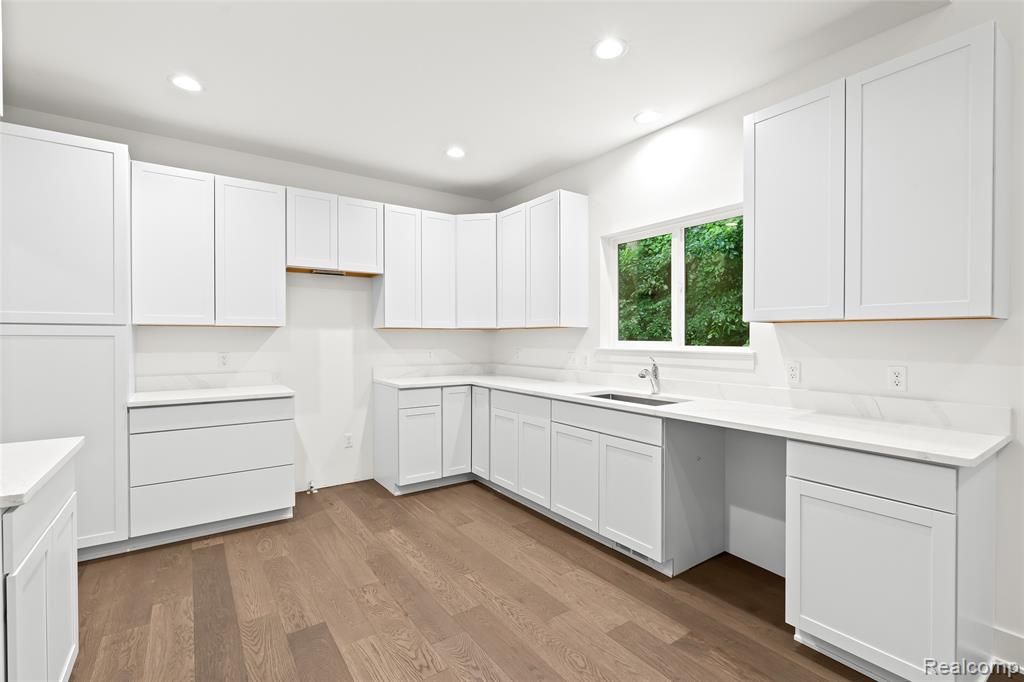 1487 ST JAMES Boulevard, Ann Arbor, MI 48108 — Photo 11