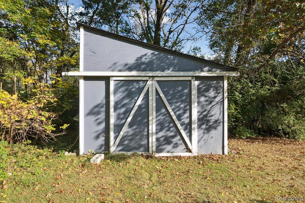 5975 Dexter Pinckney Road, Dexter, MI 48130 — Photo 39