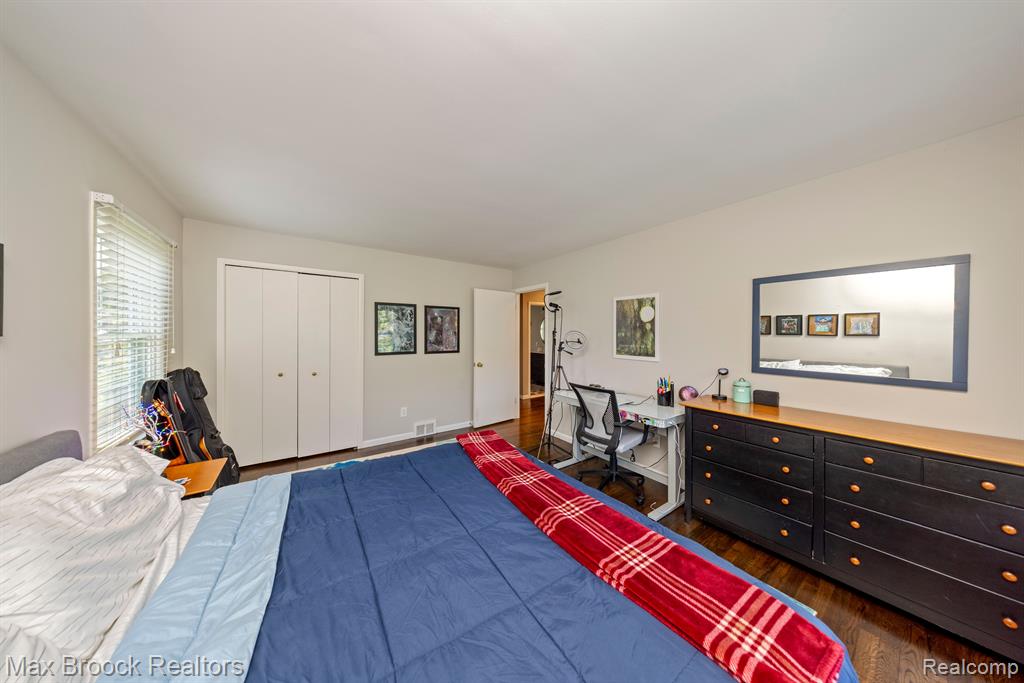 5562 PEBBLESHIRE Road, Bloomfield Hills, MI 48301 — Photo 28