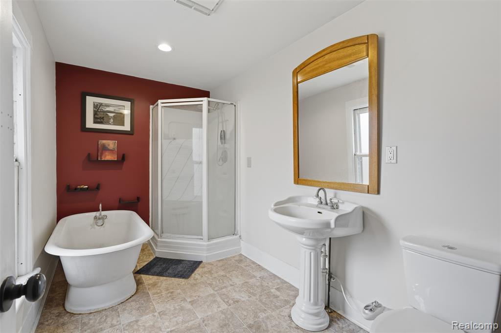 502 E Logan Street, Tecumseh, MI 49286 — Photo 17
