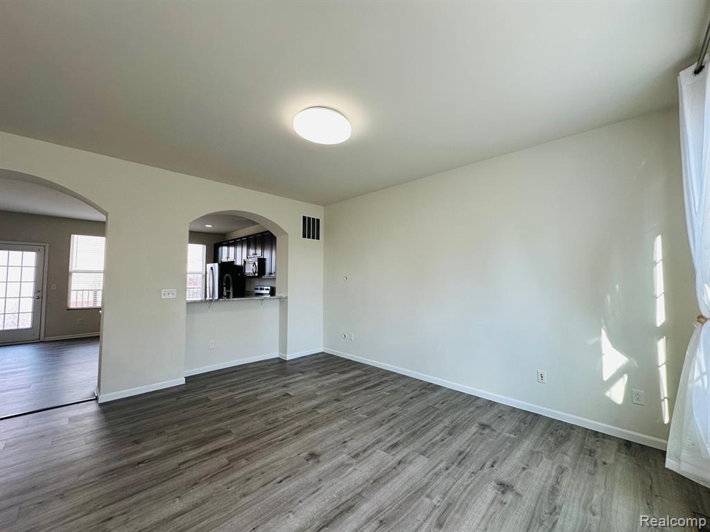 44685 Ellery Lane, Novi, MI — Photo 11