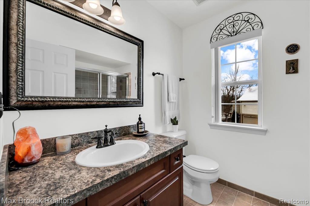 41 N Squirrel Road, Auburn Hills, MI 48326 — Photo 15