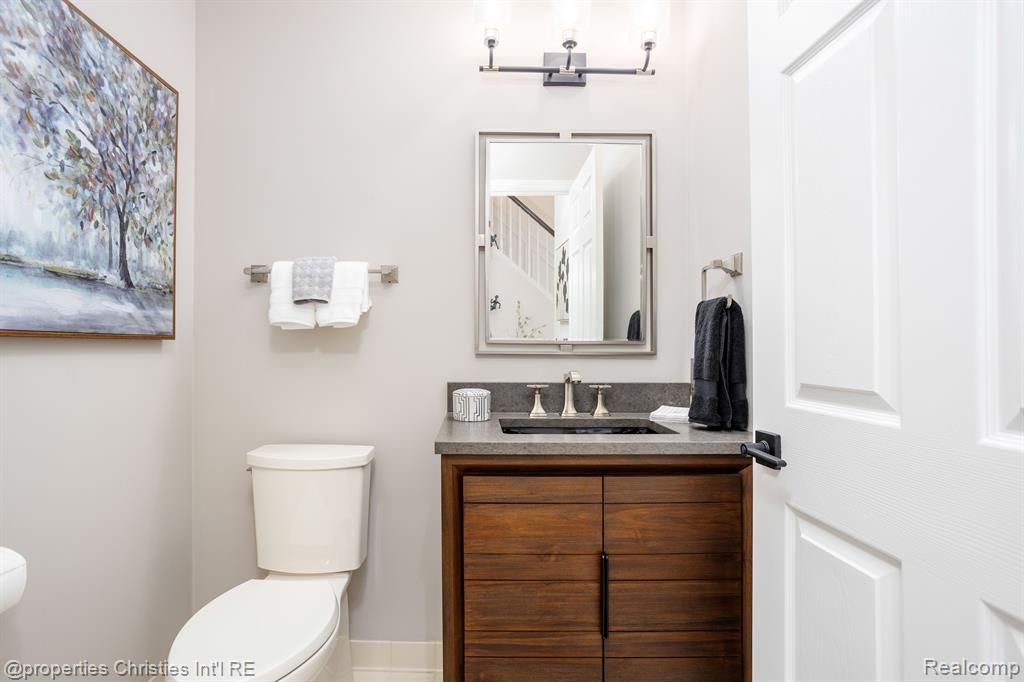 39514 Edgewater Dr, Northville, MI 48168 — Photo 6