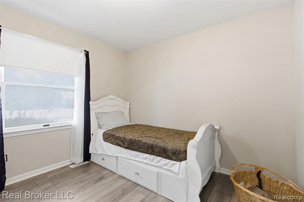 8152 Fox Hollow Road, Goodrich Vlg, MI — Photo 15