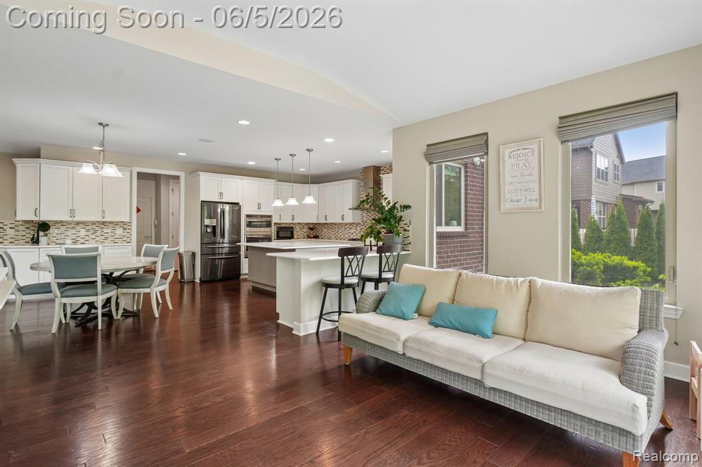 47566 Alpine Drive, Novi, MI — Photo 24