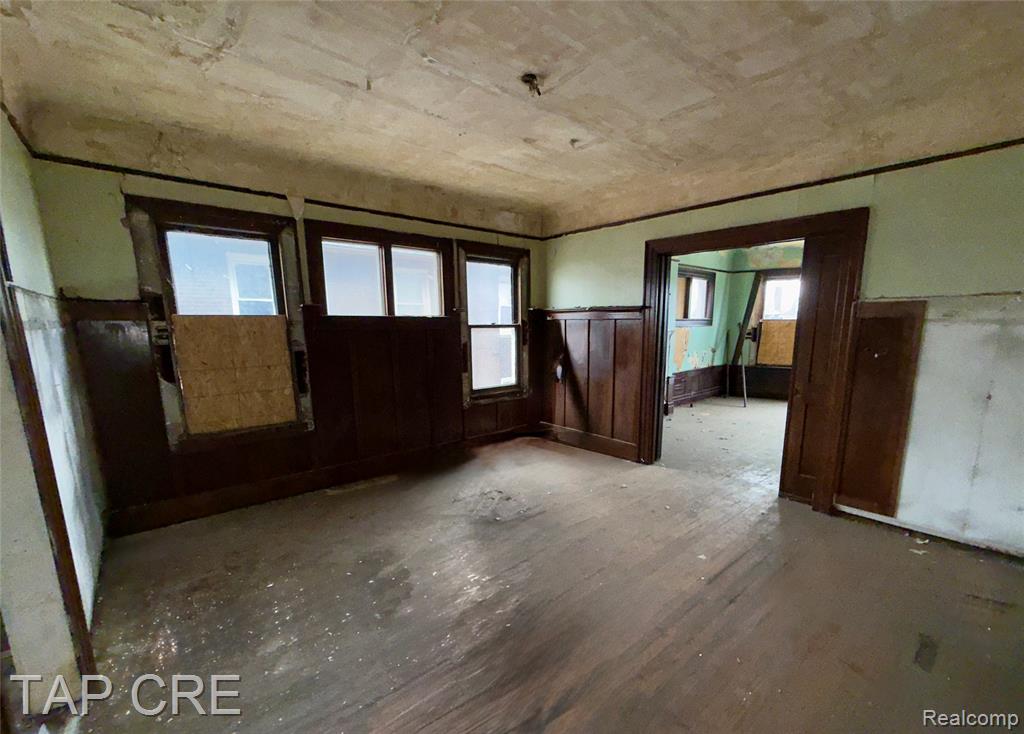 1017 E Grand Boulevard, Detroit, MI 48207 — Photo 13