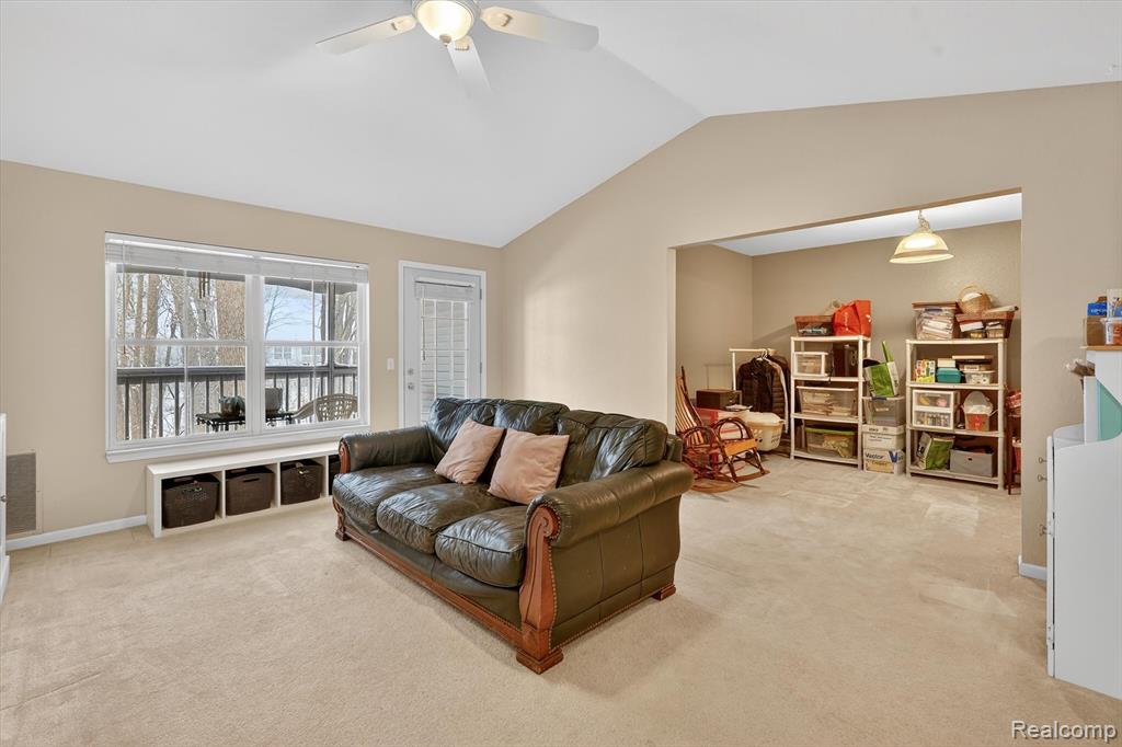 613 Curzon Court, 203, Howell, MI 48843 — Photo 4