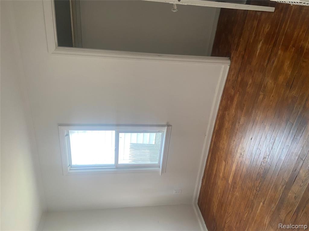 937 Barrie Avenue, Flint, MI 48507 — Photo 24