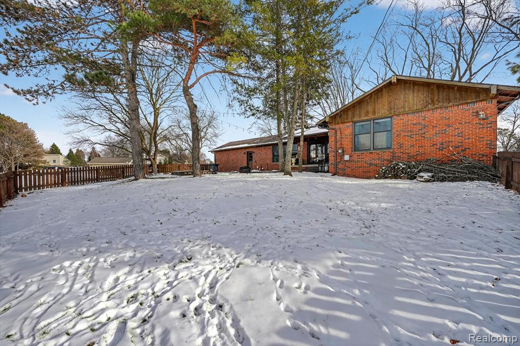 5397 Sutton Place, Grand Blanc, MI 48439 — Photo 35