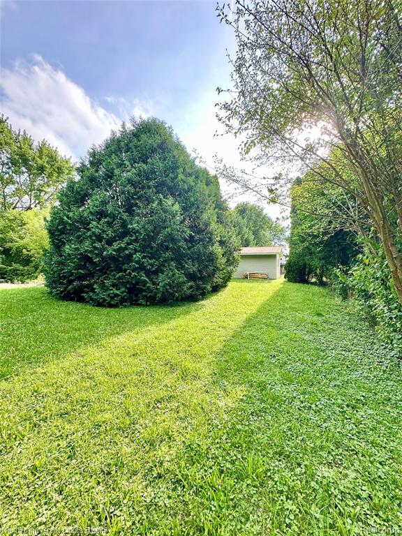 5435 Mancelona Drive, Grand Blanc, MI 48439 — Photo 11