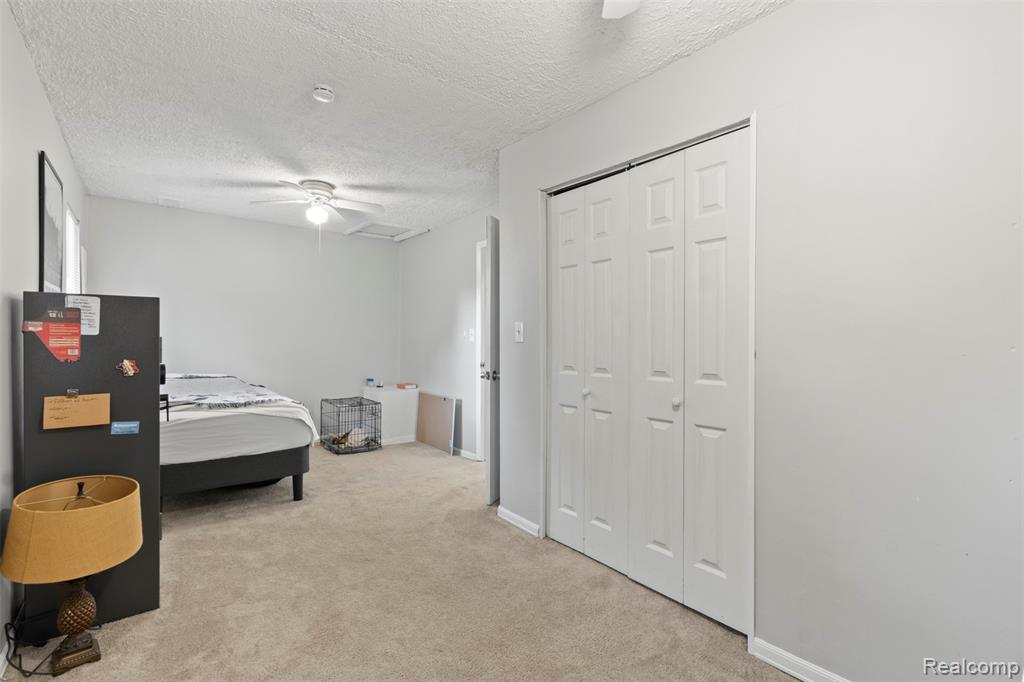 8483 Beatrice, Westland, MI — Photo 9