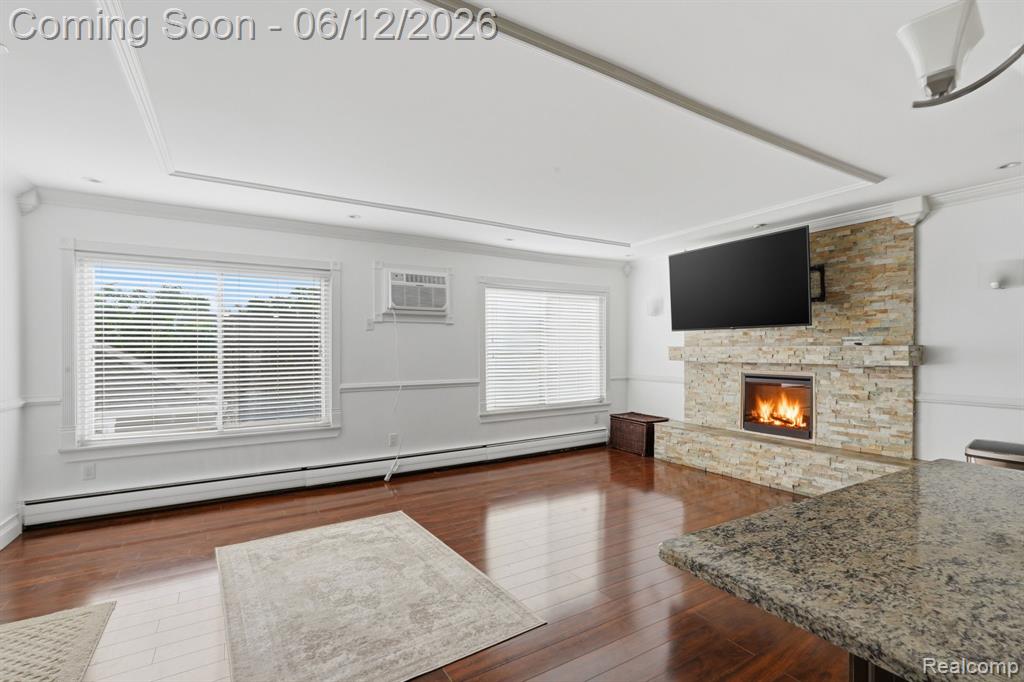 701 W Maple Road, Clawson, MI — Photo 4
