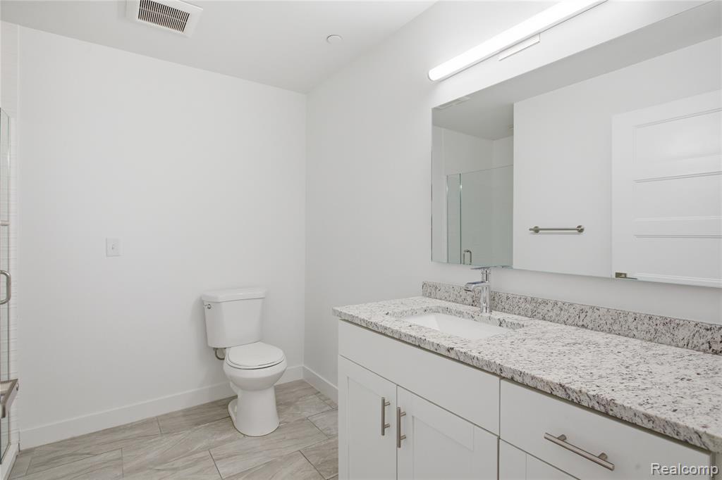 166 Oak Street, 309, Wyandotte, MI 48192 — Photo 17