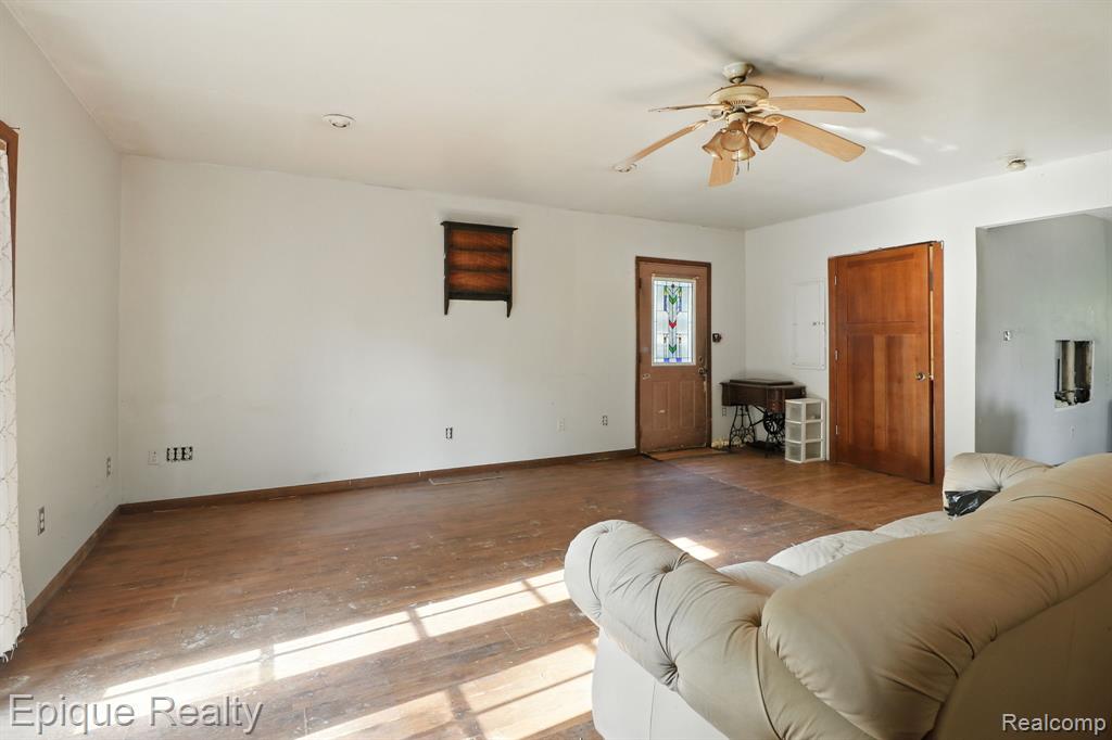 126 S JACKSON Street, Sandusky, MI 48471 — Photo 10