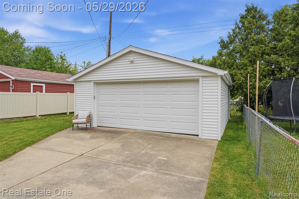 3600 Royal Avenue, Berkley, MI 48072 — Photo 33