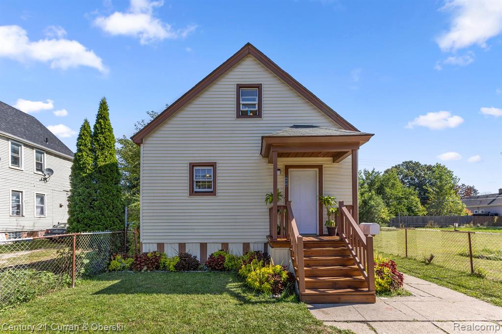 5658 Tarnow Street, Detroit, MI 48210 — front exterior