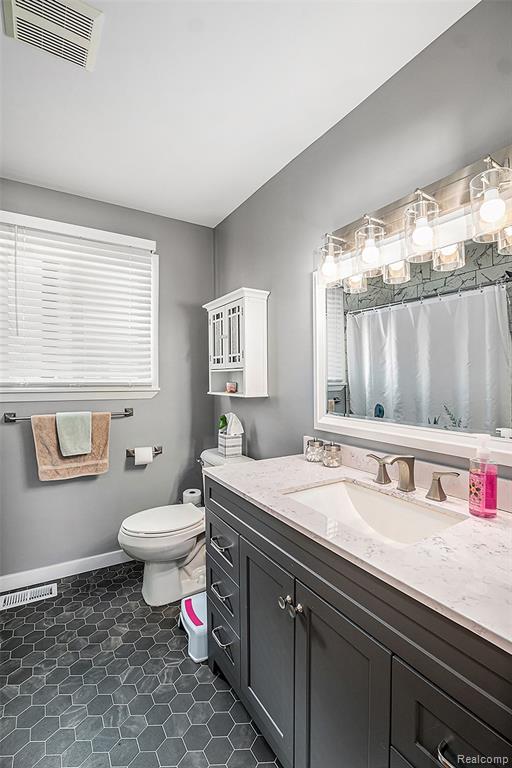 6030 E Hill Road, Grand Blanc, MI 48439 — Photo 11