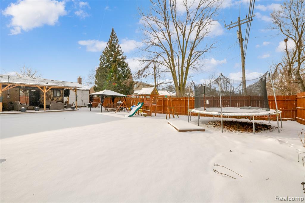 245 N Walnut Street, Mount Clemens, MI 48043 — Photo 26