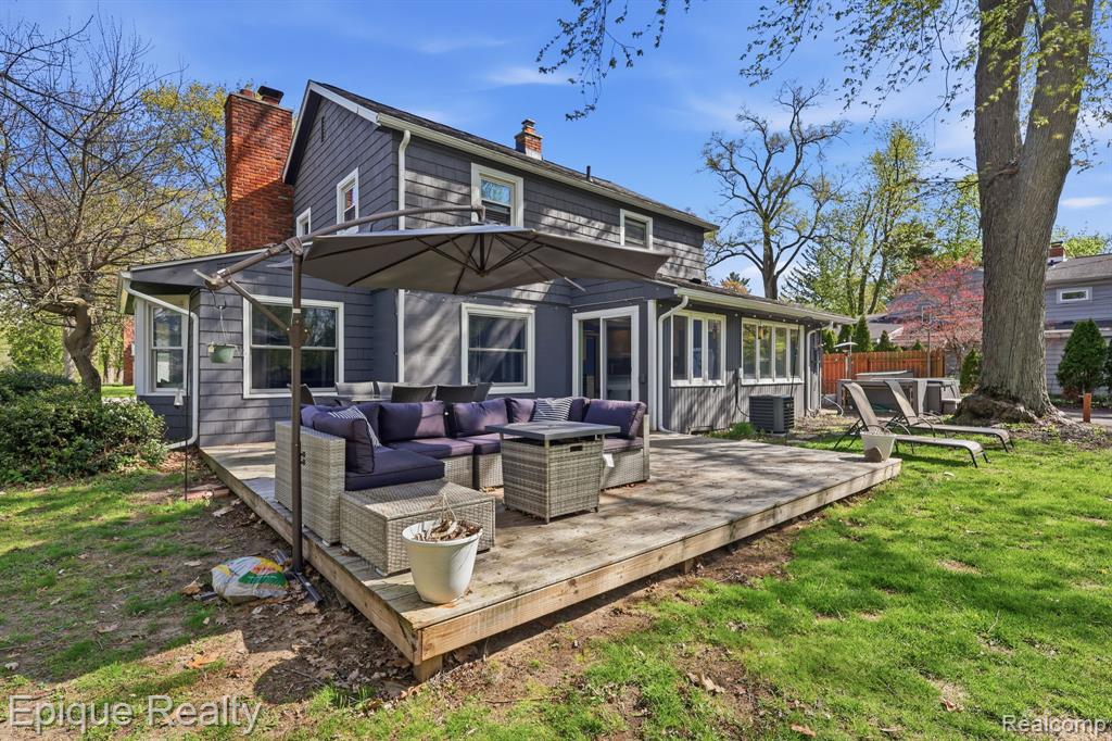 7441 Honeysuckle Road, West Bloomfield, MI 48324 — Photo 28