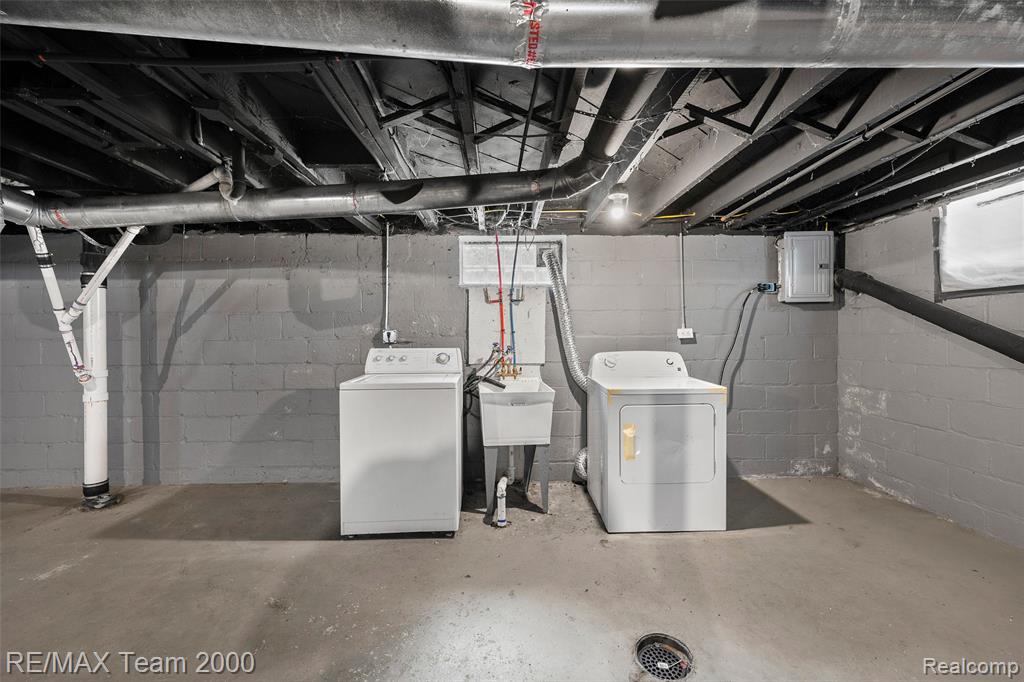 5935 Devonshire Road, Dearborn, MI 48224 — Photo 29