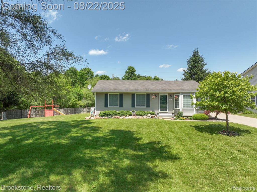 58 LAFAYETTE Street, Oxford, MI 48371 — Photo 2