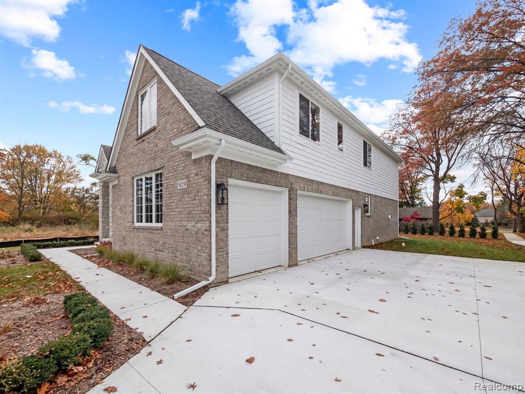 929 KIMBERLY Court, Troy, MI 48098 — Photo 42