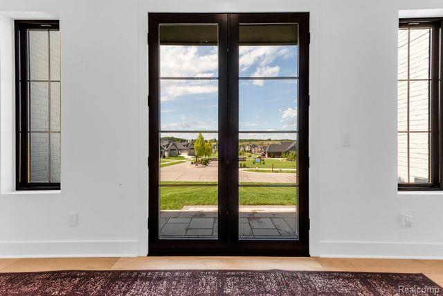 8343 STONEY CREEK Drive, South Lyon, MI 48178 — Photo 4