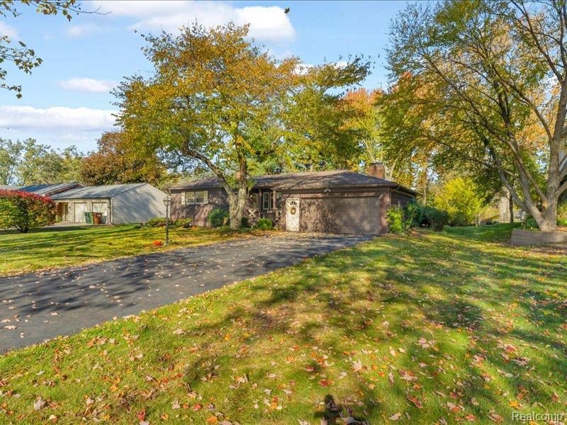 5093 Helene Avenue, Shelby Twp, MI 48316 — Photo 2