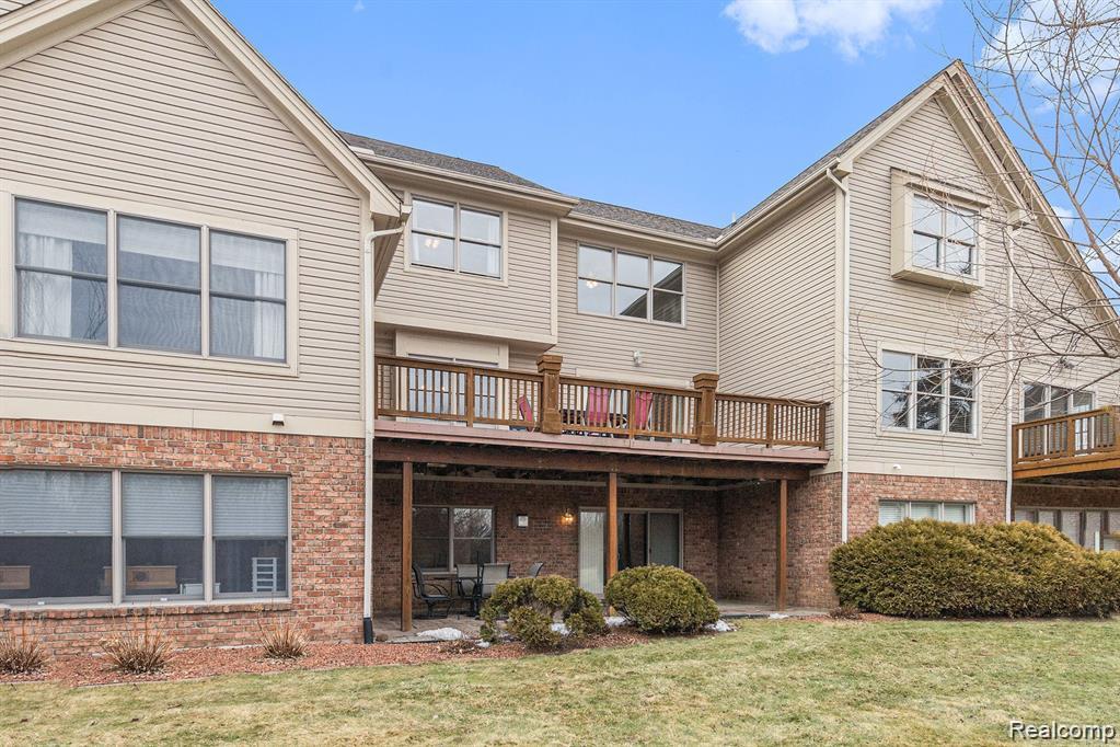 8095 Woodstone Court, Grand Blanc, MI 48439 — Photo 33