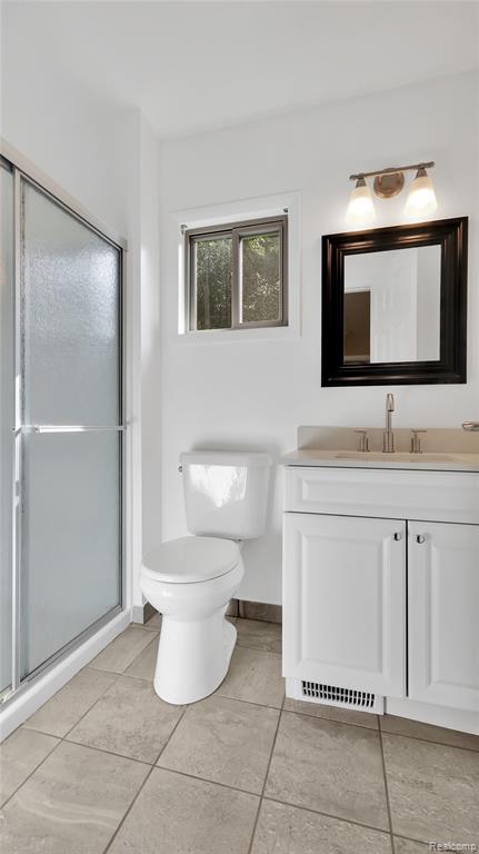 42938 Gainsley Drive, Sterling Heights, MI 48313 — Photo 9