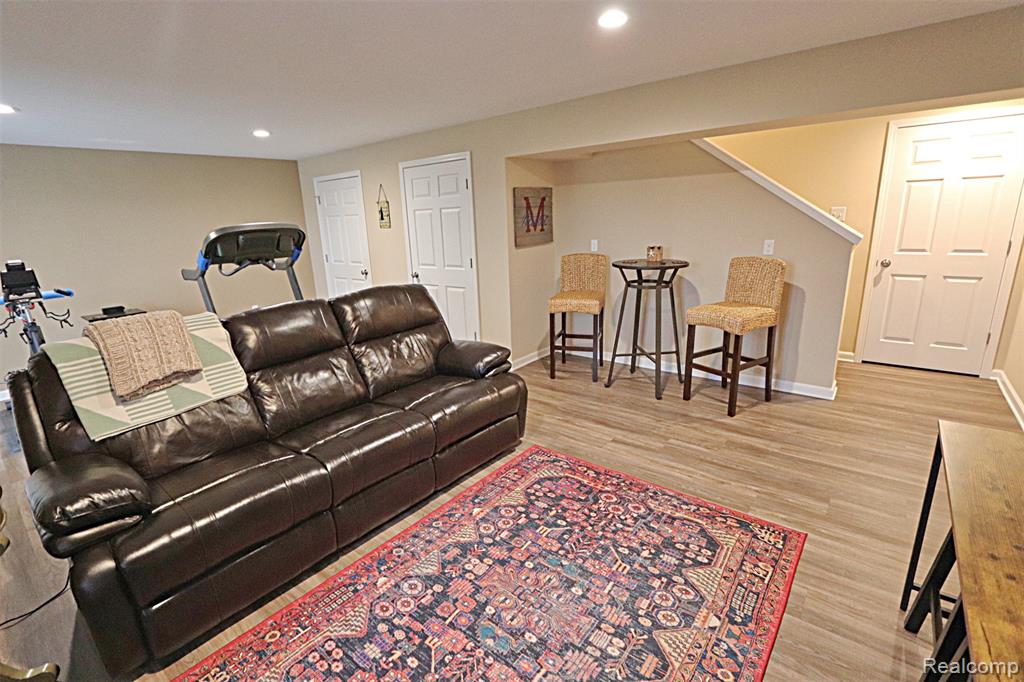 10139 Ridge Run Street, 9, Howell, MI 48855 — Photo 35