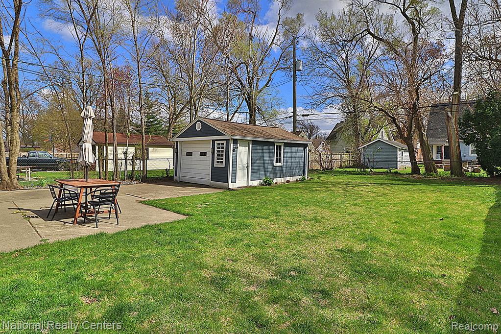 633 LEROY Street, Ferndale, MI 48220 — Photo 26