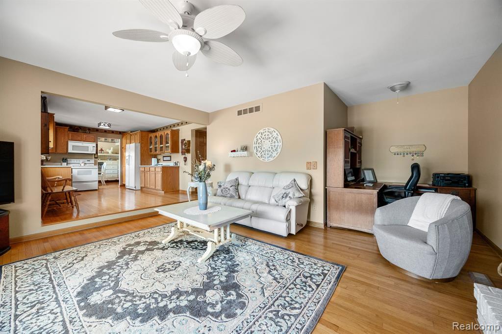 9265 MEISNER Road, Casco, MI 48064 — Photo 27