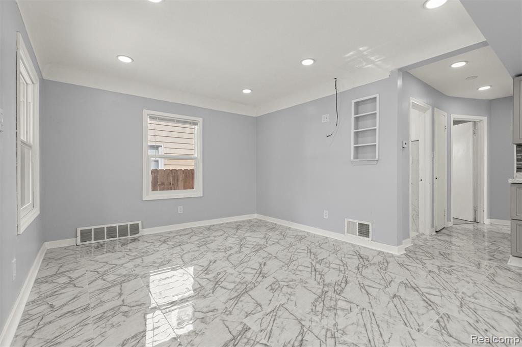 7634 Warwick Street, Detroit, MI 48228 — Photo 5