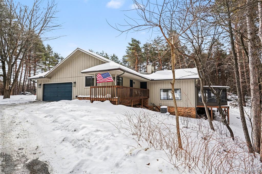 1276 Oakwood Road, Ortonville, MI 48462 — Photo 3