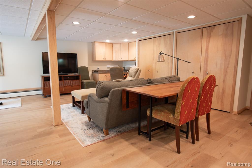 915 BRANTFORD Road, Rochester, MI 48306 — Photo 23