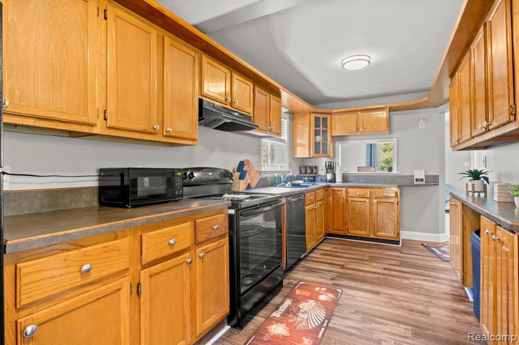 5637 Dudley Street, Dearborn Heights, MI 48125 — Photo 4