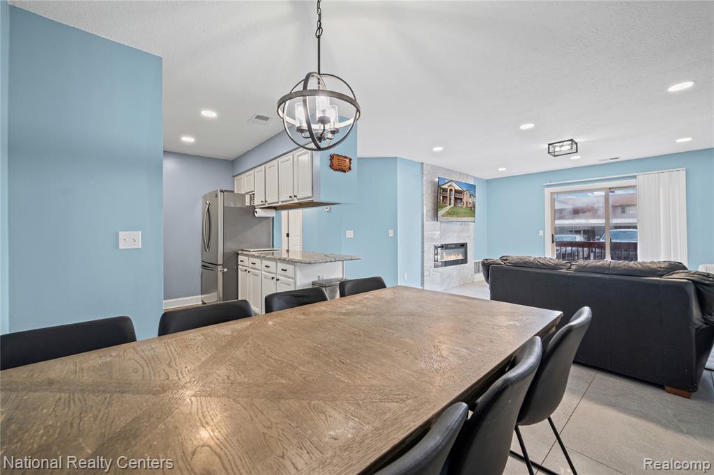 45750 Prairiegrass Court, 4, Belleville, MI 48111 — Photo 9
