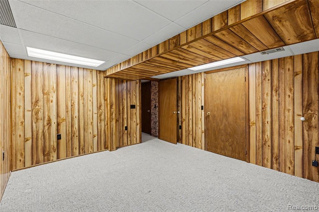 41174 Bernard Drive, Sterling Heights, MI 48313 — Photo 31