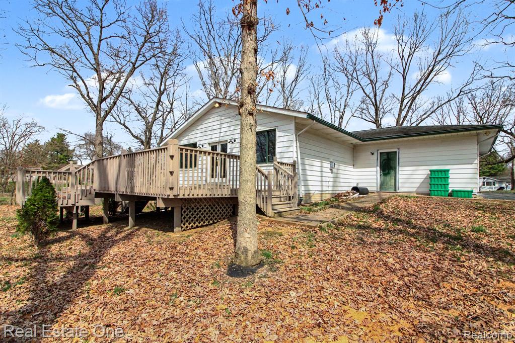 4937 Oak Park Drive, Clarkston, MI — Photo 28