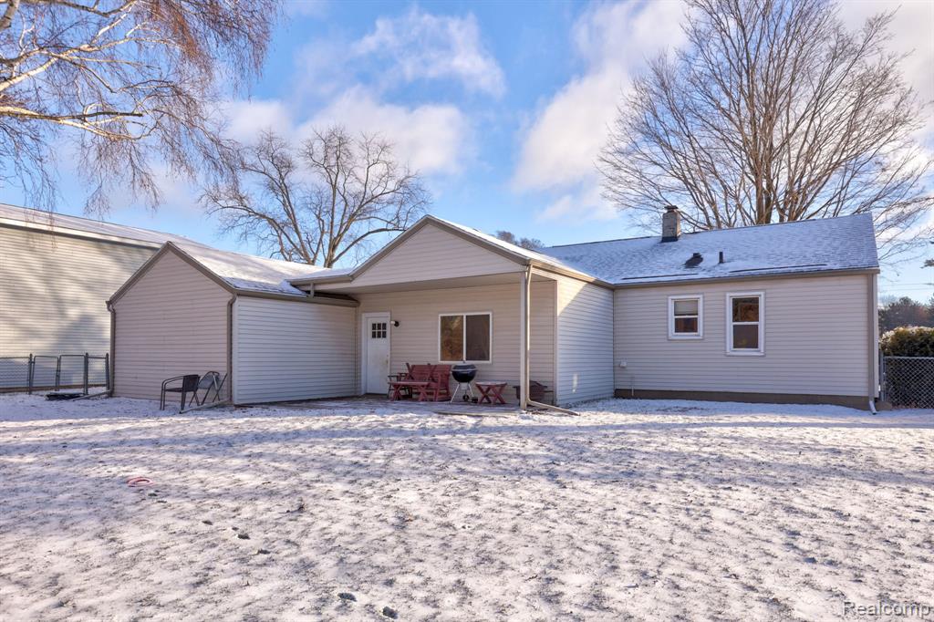 5465 Johnson Road, Flushing, MI 48433 — Photo 41