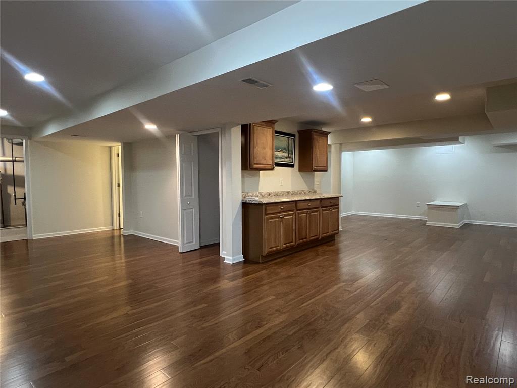 6161 Elarz Drive, Troy, MI 48085 — Photo 20